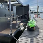 Premium Hausboot Trave Traum Lubeka