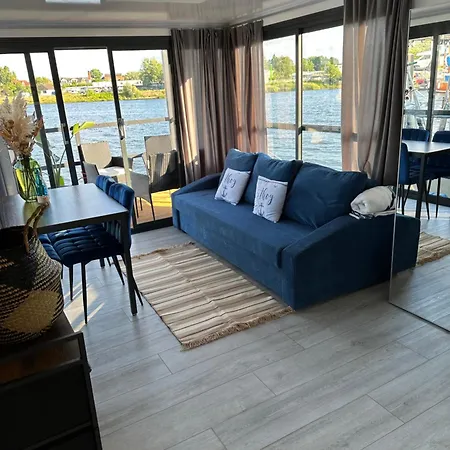 شقة Premium Hausboot Trave Traum لوبيك